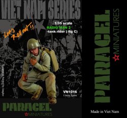 画像1: Paracel Miniatures[VN1016]1/35 北ベトナム軍 戦車跨乗兵(C)通信兵