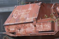 画像5: アミュージングホビー[AMH 35A044]1/35 ドイツ 重駆逐戦車 フェルディナント 150100号 最終生産車輛