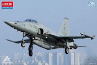 アカデミー[AM12644]1/144 KF-5E タイガー2 "大韓民国空軍"