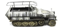 画像3: AFV  Club[FV35S50]1/35　Sd.Kfz.251/3 Ausf.C 無線指揮車