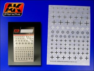 画像1: AKインタラクティブ[AK00105]ドイツ軍鉄十字(1943-45)マーキング集1/35 (1)