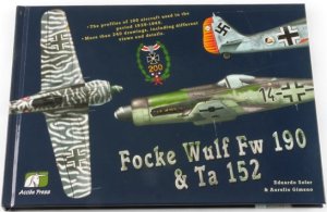 画像1: AMMO書籍[EURO0020]フォッケウルフ Fw 190 & Ta 152 1939〜45年 カラー側面図集 (1)
