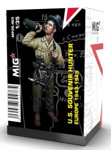 画像1: MIG[MP35-403]戦利品を物色するアメリカ兵 1/35 (1)