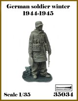 アルデンヌミニチュア[AR35034]1/35 WWII ドイツ 冬季装備の兵士1944-1945＃1 地雷を持つ兵士(1体入)