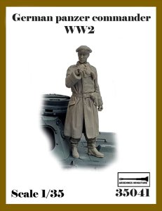 画像1: アルデンヌミニチュア[AR35041]1/35 WWII ドイツ 大戦初期の戦車兵＃2 双眼鏡を持つ戦車指揮官(1体入) (1)