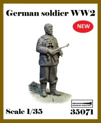 アルデンヌミニチュア[AR35071]1/35 WWII ドイツ MP40を持つ冬季装備の兵士