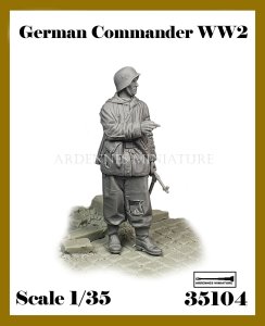 画像1: アルデンヌミニチュア[AR35104]1/35 WWII ドイツ 指示を行なう冬季装備の指揮官 (1)