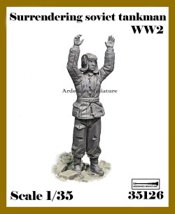 画像1: アルデンヌミニチュア[AR35126]1/35 WWII 露/ソ 両手を上げて投降する戦車兵