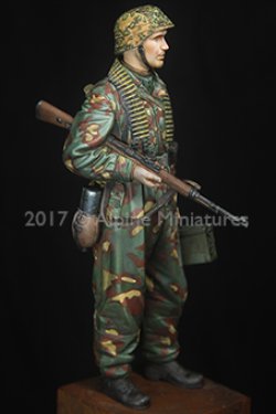 画像8: Alpine Miniatures[AM16038]1/16 WWII独 SS第12装甲師団 MG給弾手
