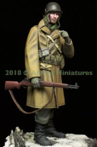 画像1: Alpine Miniatures[AM16040]1/16 WWII 米 アメリカ陸軍歩兵 外套を羽織るGI 44〜45年冬季 (1)