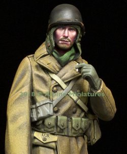 画像16: Alpine Miniatures[AM16040]1/16 WWII 米 アメリカ陸軍歩兵 外套を羽織るGI 44〜45年冬季