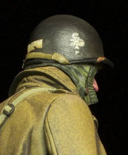 画像8: Alpine Miniatures[AM16040]1/16 WWII 米 アメリカ陸軍歩兵 外套を羽織るGI 44〜45年冬季