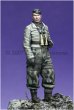 画像2: Alpine Miniatures[AM35036]1/35 ドイツ戦車兵将校（冬服） (2)