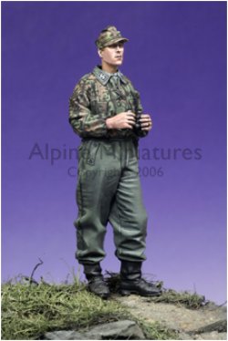 画像2: Alpine Miniatures[AM35042]1/35 SS戦車兵偵察将校