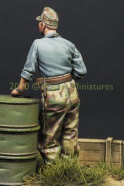 画像5: Alpine Miniatures[AM35100]1/35 ドイツ戦車兵　夏服(２ヘッド付)