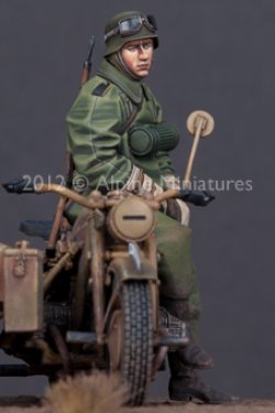 画像3: Alpine Miniatures[AM35142]1/35 独　オートバイドライバー