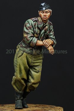 画像2: Alpine Miniatures[AM35145]1/35 もたれかかる武装親衛隊戦車兵