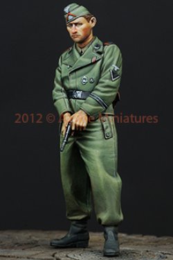 画像4: Alpine Miniatures[AM35146]1/35 ピストルを持つ武装親衛隊戦車兵