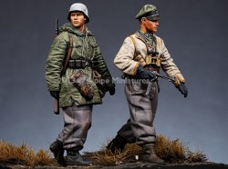 画像2: Alpine Miniatures[AM35153]1/35 独　武装親衛隊擲弾兵セット(2体)