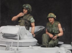 画像4: Alpine Miniatures[AM35162]1/35米戦車兵 ベトナム戦争 2体セット
