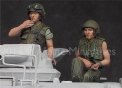 画像2: Alpine Miniatures[AM35162]1/35米戦車兵 ベトナム戦争 2体セット