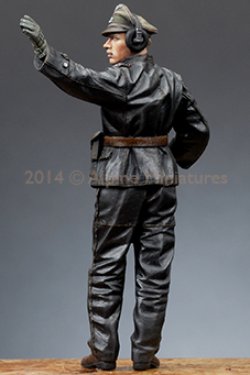 画像3: Alpine Miniatures[AM35172]1/35 武装親衛隊装甲部隊指揮官(革ジャケット着用)#1