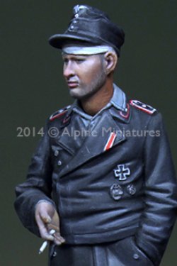 画像2: Alpine Miniatures[AM35181]1/35 負傷したドイツ戦車兵#1