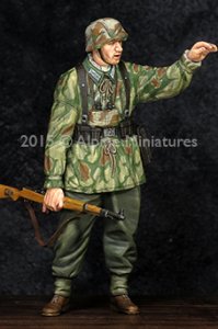 画像1: Alpine Miniatures[AM35194]1/35 WWII独 擲弾兵下士官(スプリンター迷彩スモック) (1)