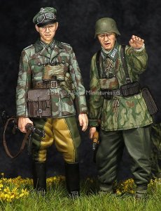 画像1: Alpine Miniatures[AM35195]1/35 WWII独 擲弾兵(スプリンター迷彩服)(2体セット) (1)