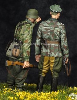 画像2: Alpine Miniatures[AM35195]1/35 WWII独 擲弾兵(スプリンター迷彩服)(2体セット)
