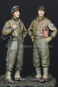 画像1: Alpine Miniatures[AM35219]1/35 WWII米 第3機甲師団 乗員(2体セット) (1)