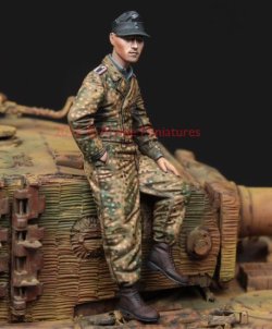 画像2: Alpine Miniatures[AM35224]1/35 WWII独 武装親衛隊 ティーガー搭乗員(1944-45)(パンツァージャケット)