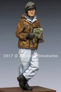 画像1: Alpine Miniatures[AM35238]1/35 WWII独 SS戦車長(防寒服)