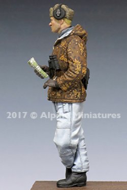 画像7: Alpine Miniatures[AM35238]1/35 WWII独 SS戦車長(防寒服)