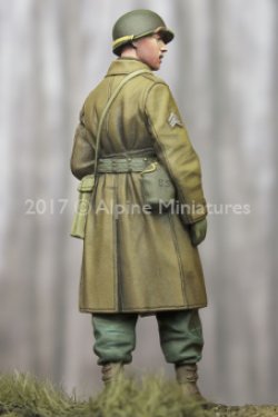 画像12: Alpine Miniatures[AM35241]1/35 WWII米 歩兵部隊下士官(外套姿)