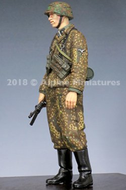画像8: Alpine Miniatures[AM35245]1/35 WWII独 SS下士官 MP40短機関銃