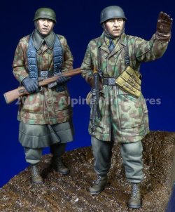 画像4: Alpine Miniatures[AM35249]1/35 WWII独 降下猟兵 アルデンヌ戦(2体セット)