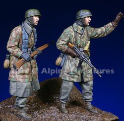 画像2: Alpine Miniatures[AM35249]1/35 WWII独 降下猟兵 アルデンヌ戦(2体セット)