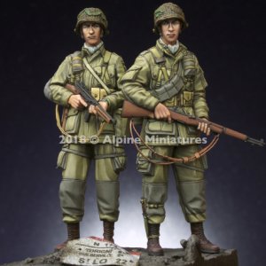 画像1: Alpine Miniatures[AM35252]1/35 WWII米 第101空挺師団 兵士(2体セット) (1)