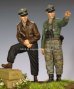 画像1: Alpine Miniatures[AM35255]1/35 WWII独 SS将校 44-45(2体セット) (1)