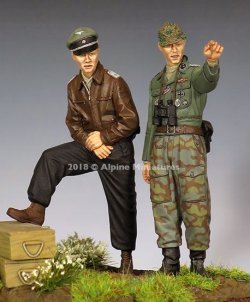 画像3: Alpine Miniatures[AM35255]1/35 WWII独 SS将校 44-45(2体セット)