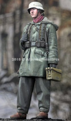 画像2: Alpine Miniatures[AM35257]1/35 WWII 独 武装親衛隊弾 薬箱を持つ兵士 ハリコフ