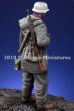 画像4: Alpine Miniatures[AM35257]1/35 WWII 独 武装親衛隊弾 薬箱を持つ兵士 ハリコフ