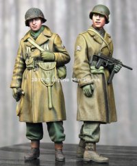 Alpine Miniatures[AM35261]1/35 WWII 米 アメリカ陸軍歩兵 冬支度を整えた兵士(2体セット）