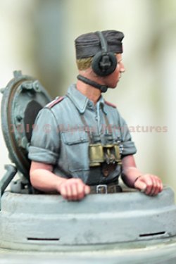 画像11: Alpine Miniatures[AM35265]1/35 WWII 独 ドイツ陸軍 夏場の戦車兵セット(2体セット)