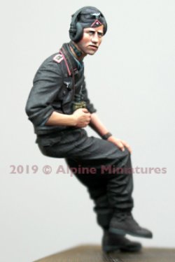 画像8: Alpine Miniatures[AM35264]1/35 WWII 独 ドイツ陸軍 腕まくりしたうで夏場の戦車兵#2