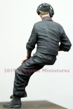 画像6: Alpine Miniatures[AM35264]1/35 WWII 独 ドイツ陸軍 腕まくりしたうで夏場の戦車兵#2
