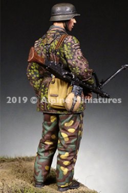 画像3: Alpine Miniatures[AM35266]1/35 WWII 独 MG43を抱える射撃手 SS第12HJ師団