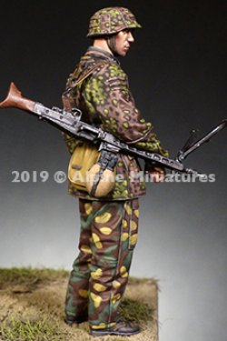 画像2: Alpine Miniatures[AM35266]1/35 WWII 独 MG43を抱える射撃手 SS第12HJ師団