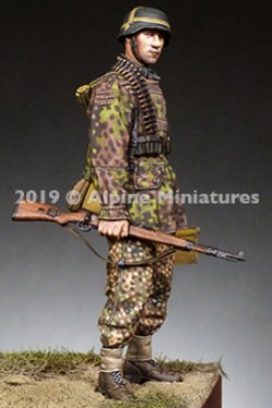 画像1: Alpine Miniatures[AM35267]1/35 WWII 独 弾薬箱を持つ装填手 SS第12HJ師団